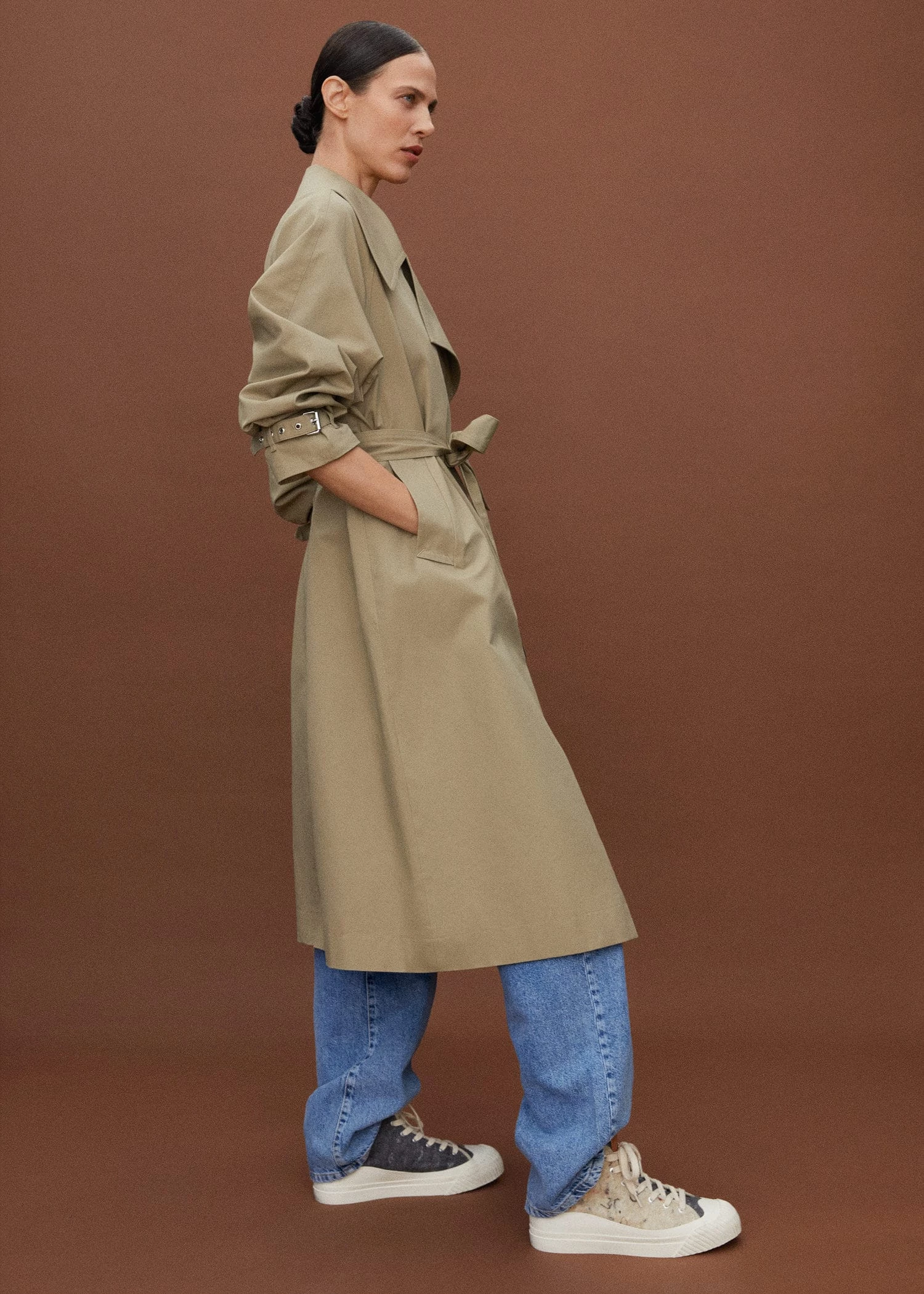 Contrast Sole Sneakers Beige 3 Contrast Sole Sneakers Beige